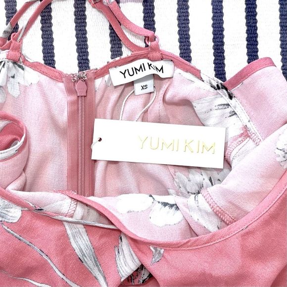 Yumi Kim Call Back Floral Romper in Rose Duet Pink XS - Picture 7 of 7